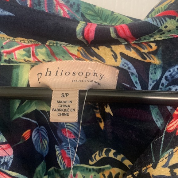 NWT Philosophy Republic clothing Size S Button Blouse Midnight Tiger Print - Picture 3 of 5